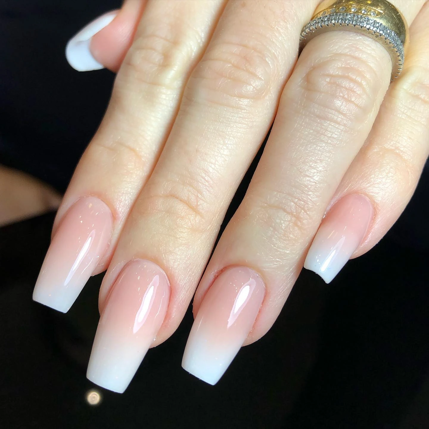 Alongamento de unhas detalhado